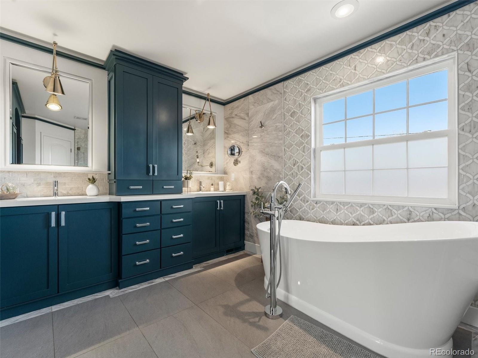 MLS Image #23 for 253  oneida court,denver, Colorado