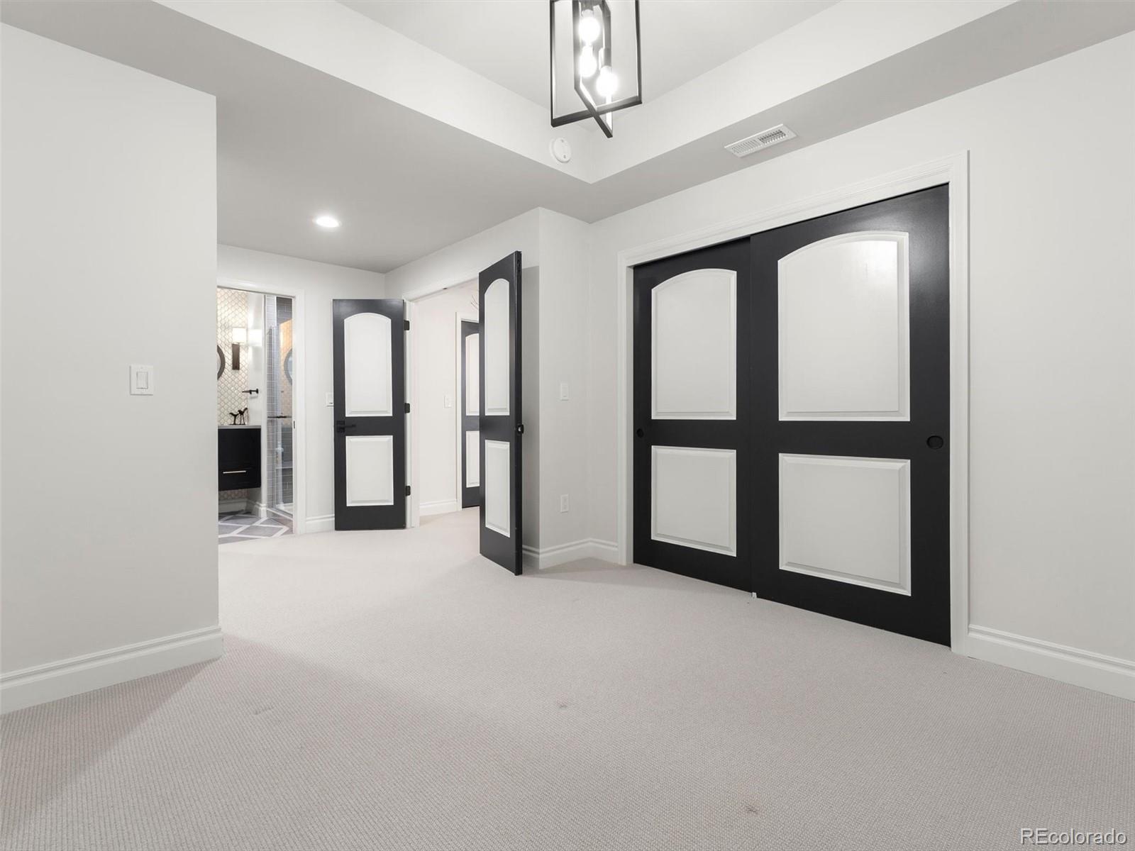 MLS Image #35 for 253  oneida court,denver, Colorado