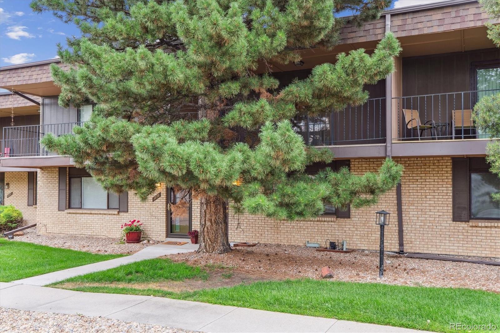 MLS Image #2 for 1872  robb street ,lakewood, Colorado