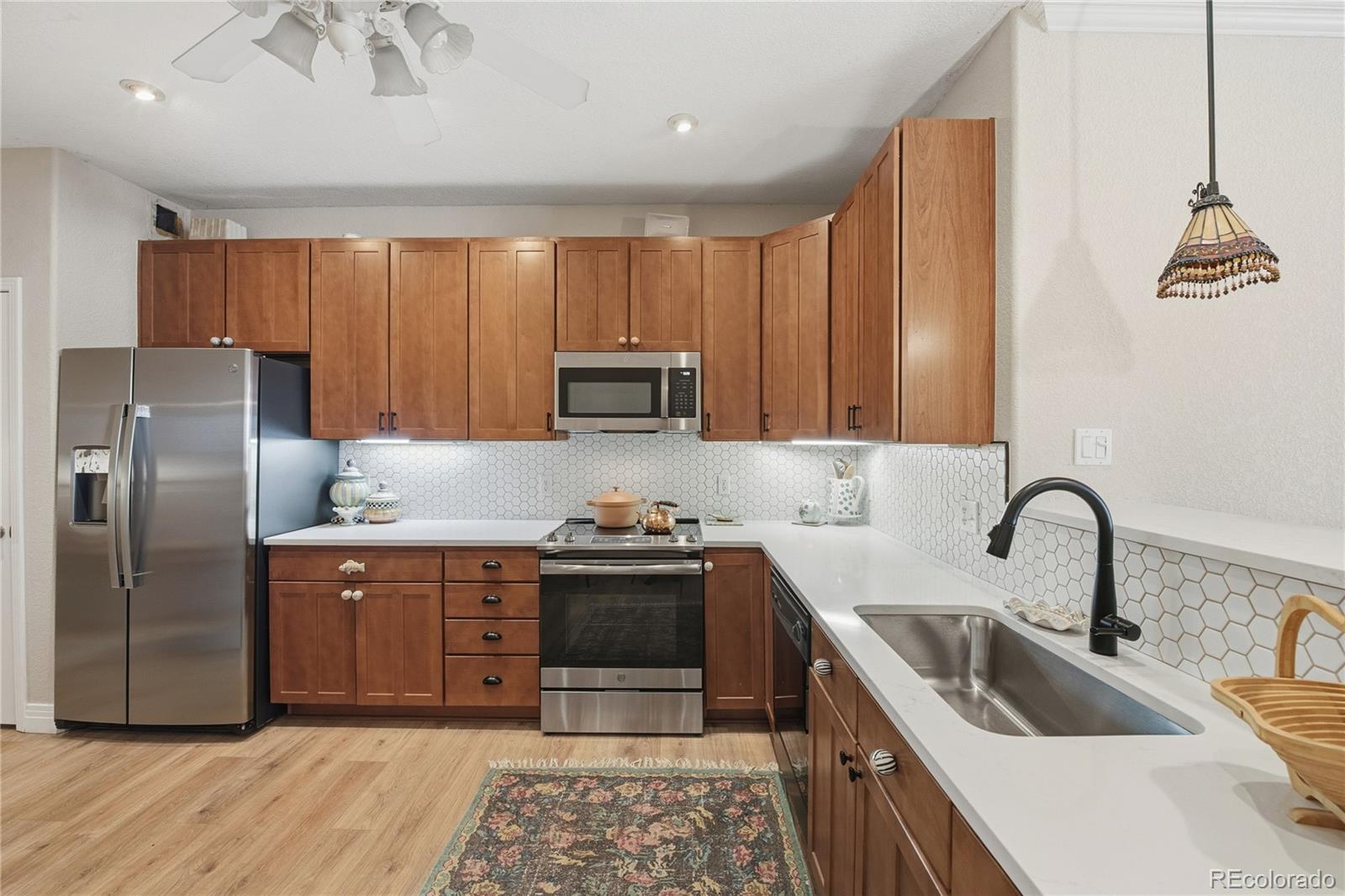 MLS Image #10 for 230  poplar street g,denver, Colorado