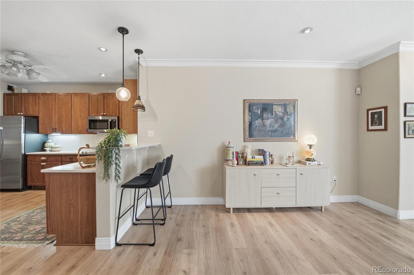 MLS Image #8 for 230  poplar street g,denver, Colorado