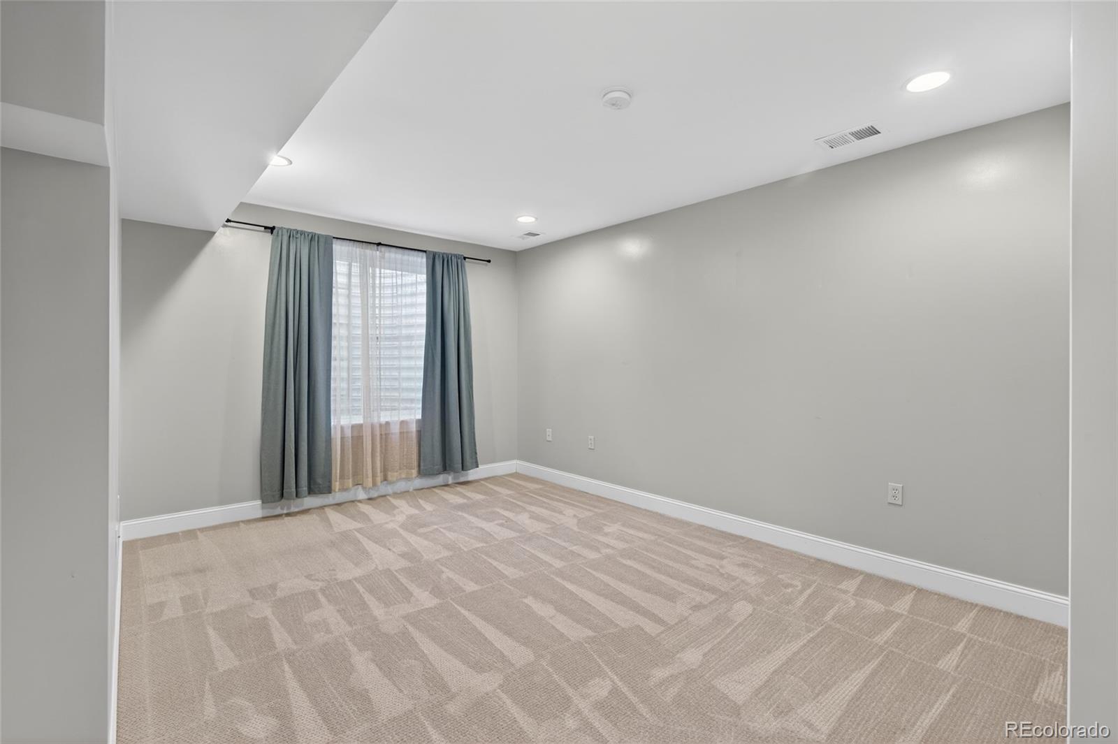 MLS Image #32 for 4553  yates street,denver, Colorado