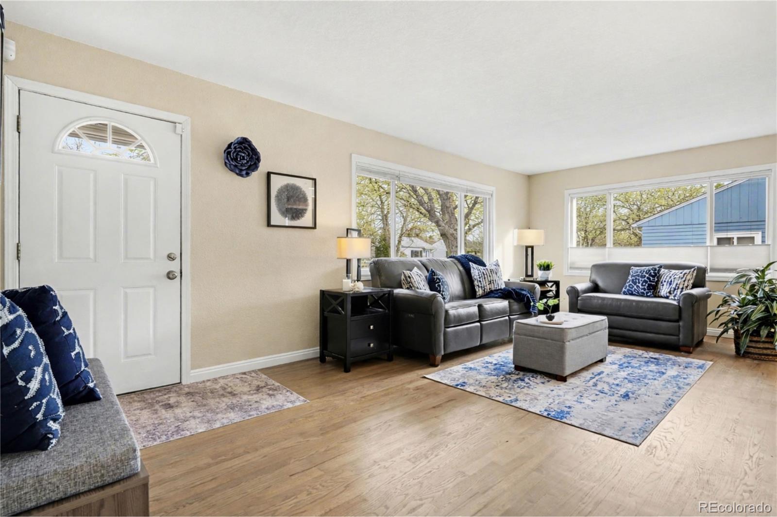 MLS Image #2 for 1843 s elm street,denver, Colorado