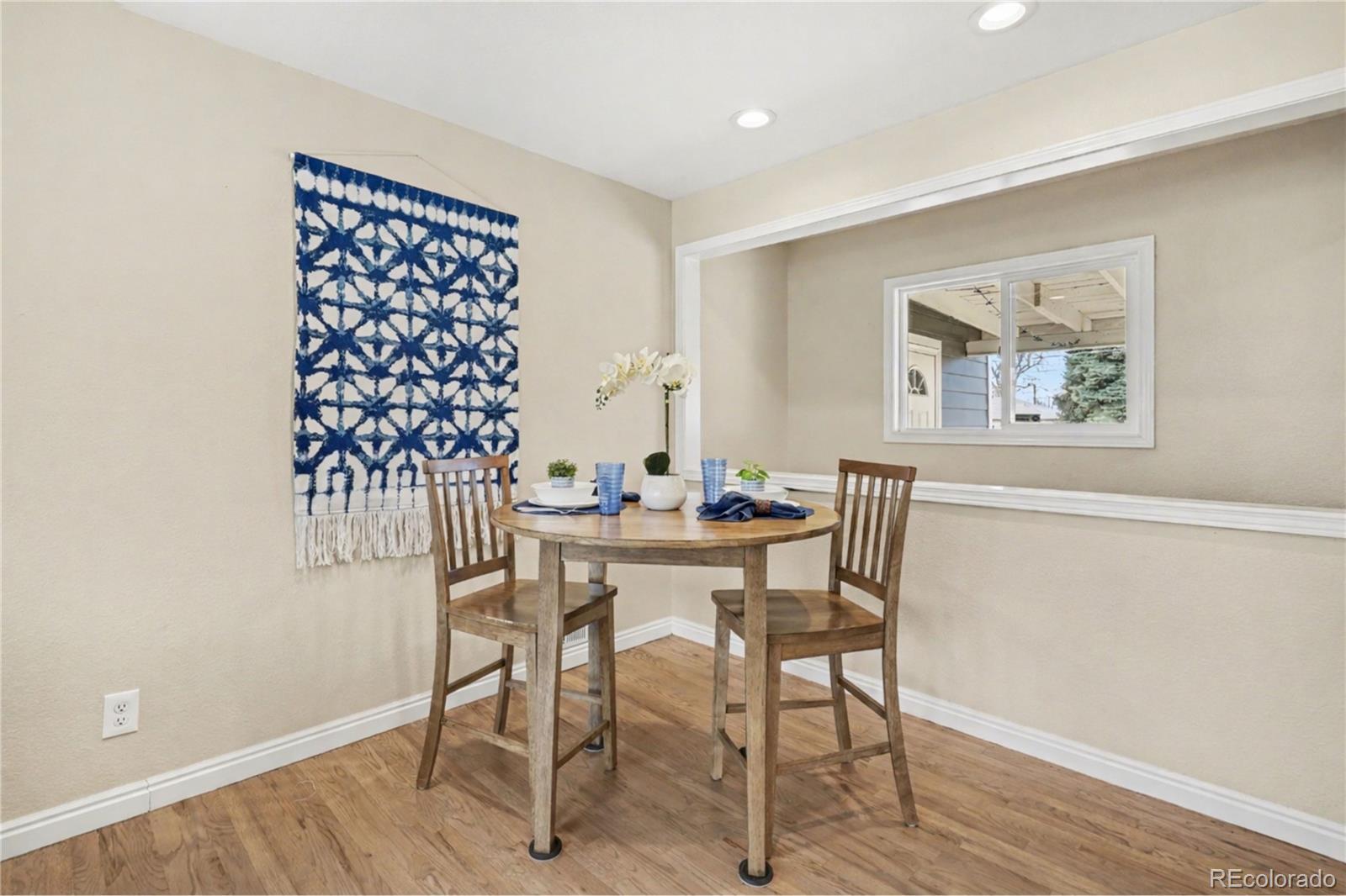 MLS Image #4 for 1843 s elm street,denver, Colorado