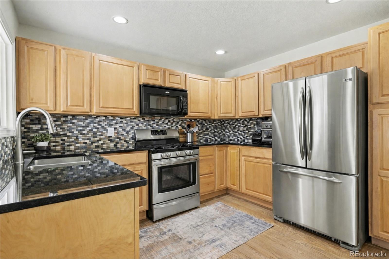 MLS Image #5 for 1843 s elm street,denver, Colorado
