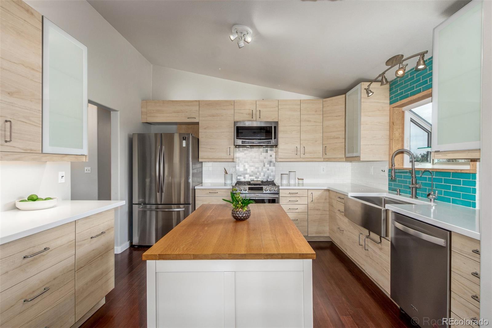 MLS Image #7 for 865  sparta drive,lafayette, Colorado