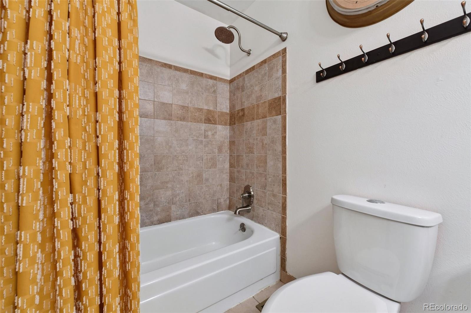 MLS Image #18 for 687 e phillips drive,littleton, Colorado