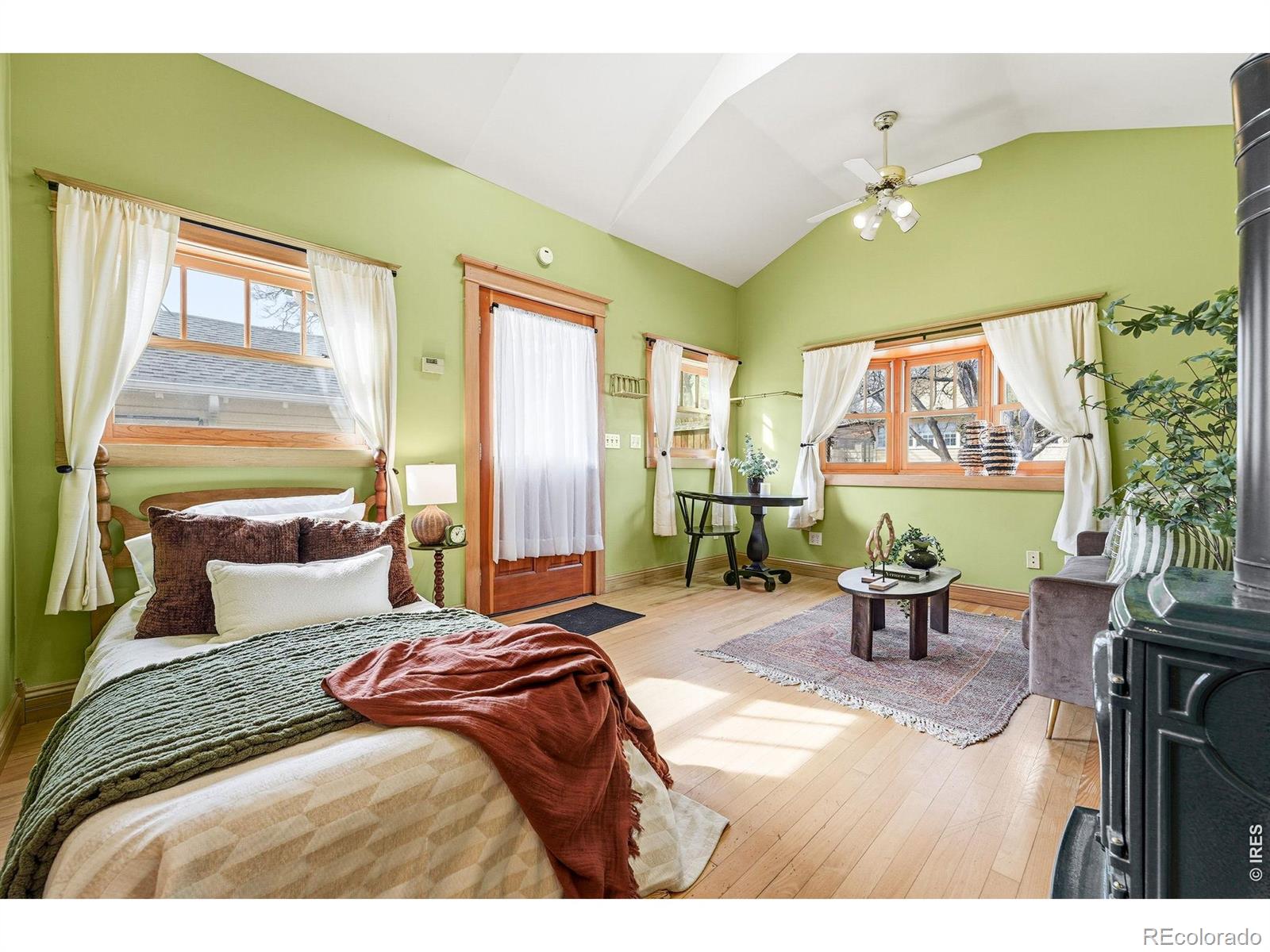MLS Image #29 for 1016  main street,louisville, Colorado