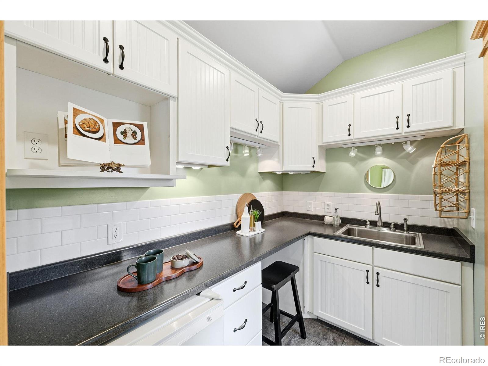 MLS Image #30 for 1016  main street,louisville, Colorado