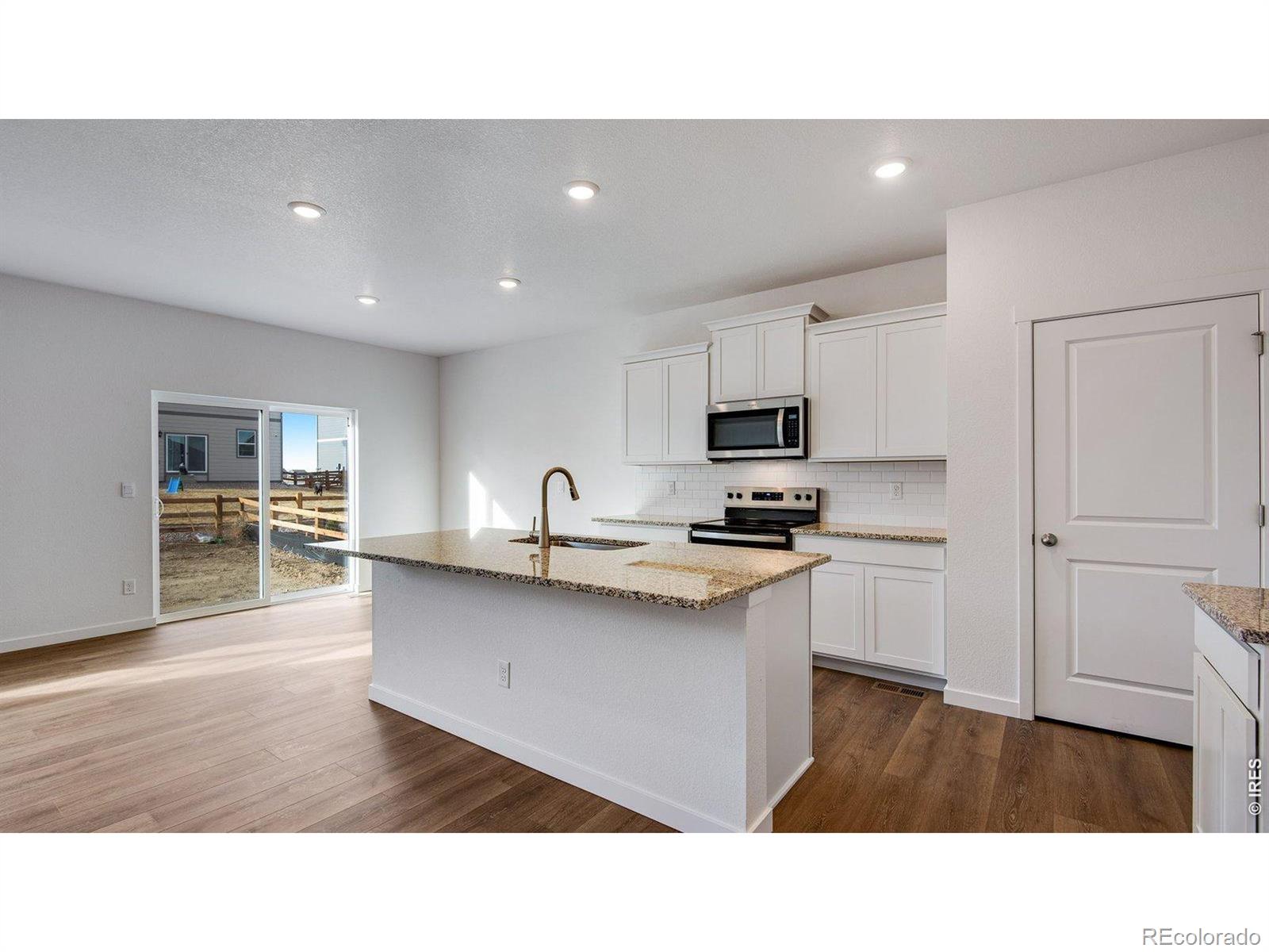 MLS Image #4 for 13958  garnet drive,mead, Colorado
