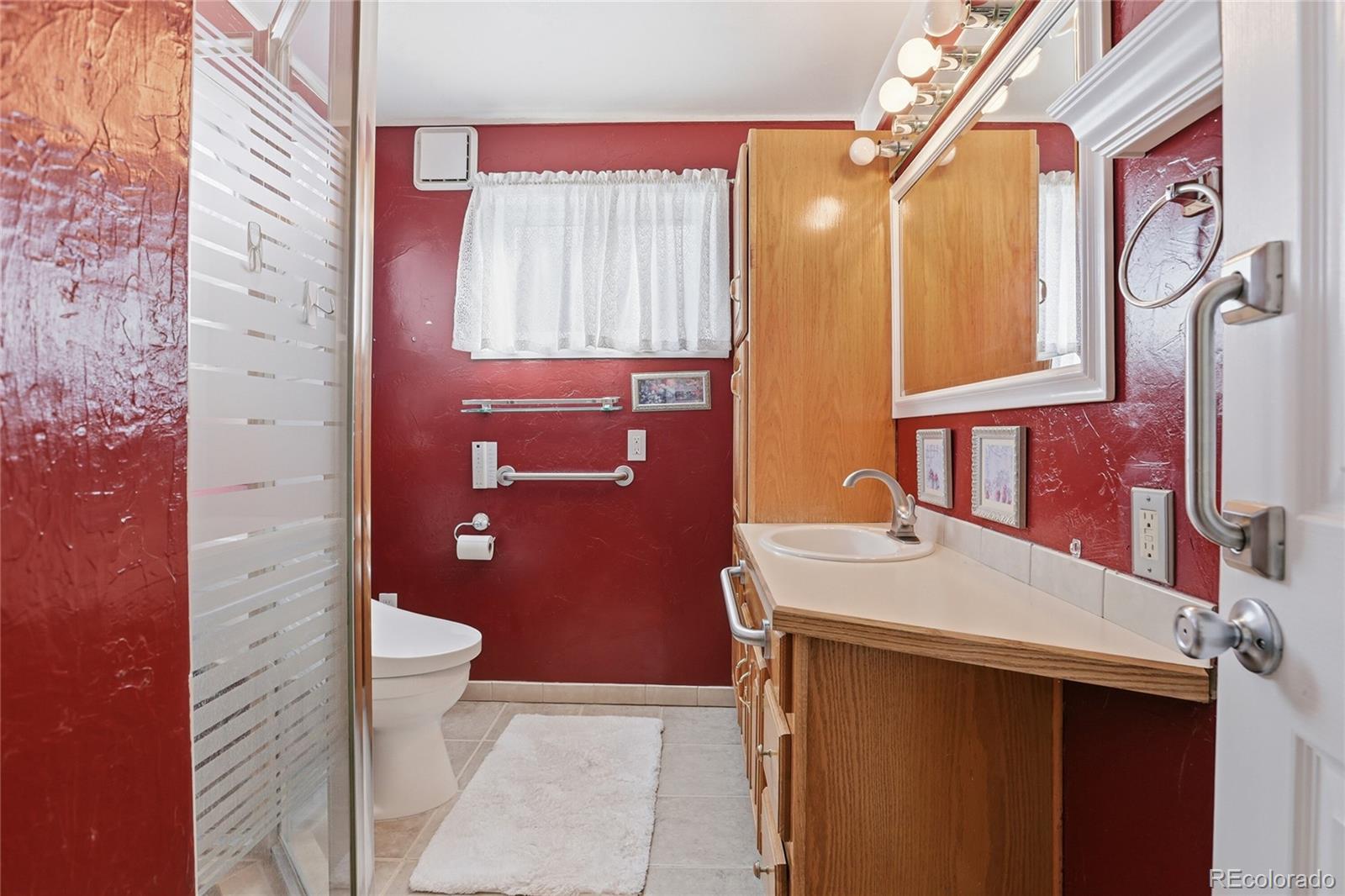 MLS Image #20 for 1703 s ivy street,denver, Colorado