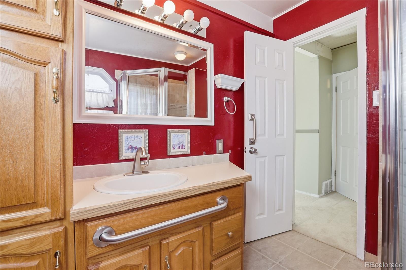 MLS Image #21 for 1703 s ivy street,denver, Colorado