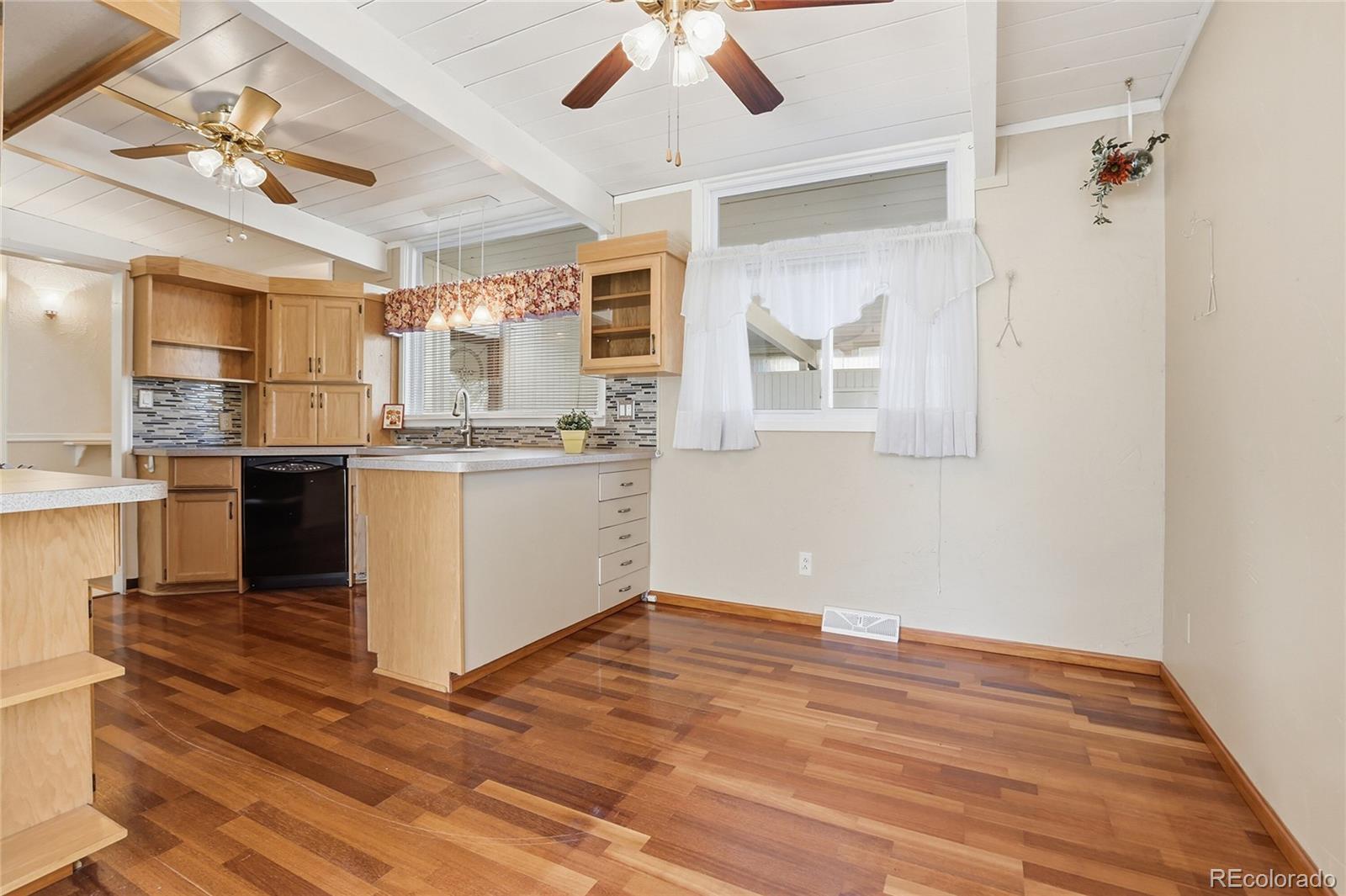 MLS Image #5 for 1703 s ivy street,denver, Colorado
