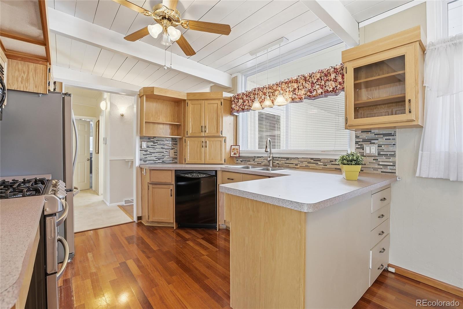 MLS Image #6 for 1703 s ivy street,denver, Colorado