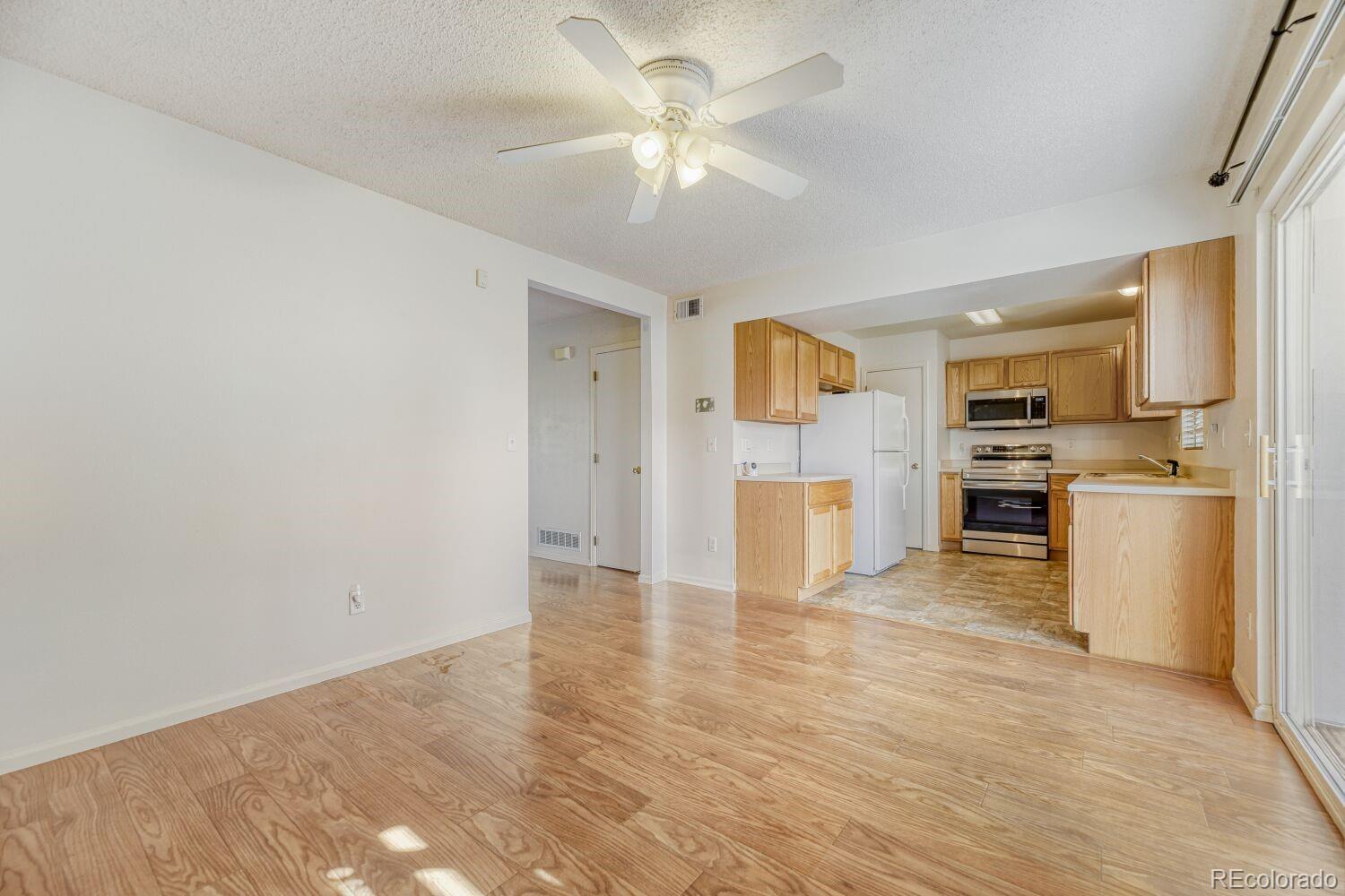 MLS Image #9 for 5093  helena court,denver, Colorado