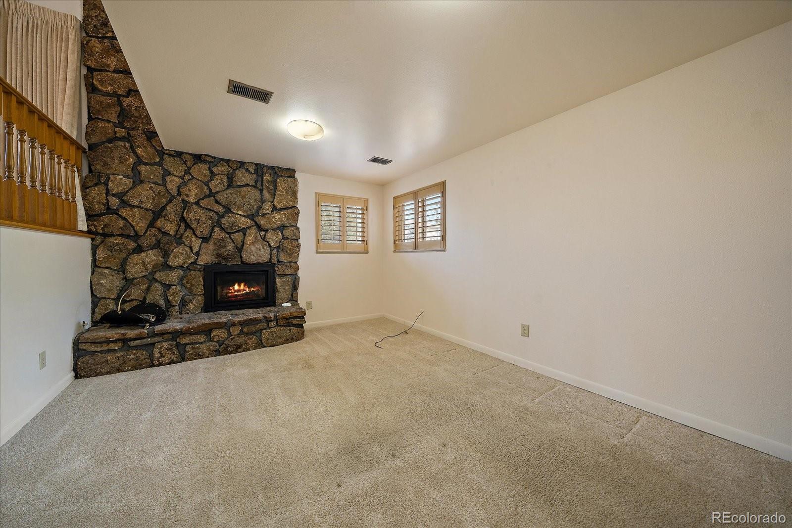 MLS Image #10 for 3007 s xanthia street,denver, Colorado