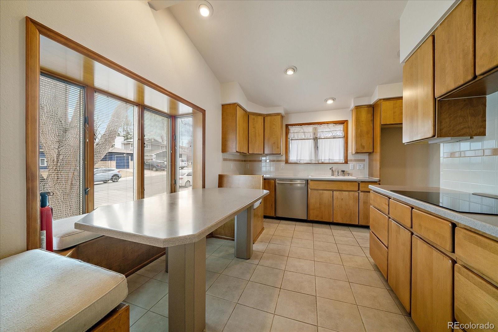 MLS Image #7 for 3007 s xanthia street,denver, Colorado