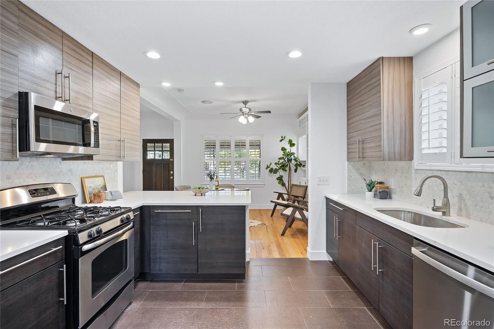 MLS Image #10 for 3080 w clyde place,denver, Colorado