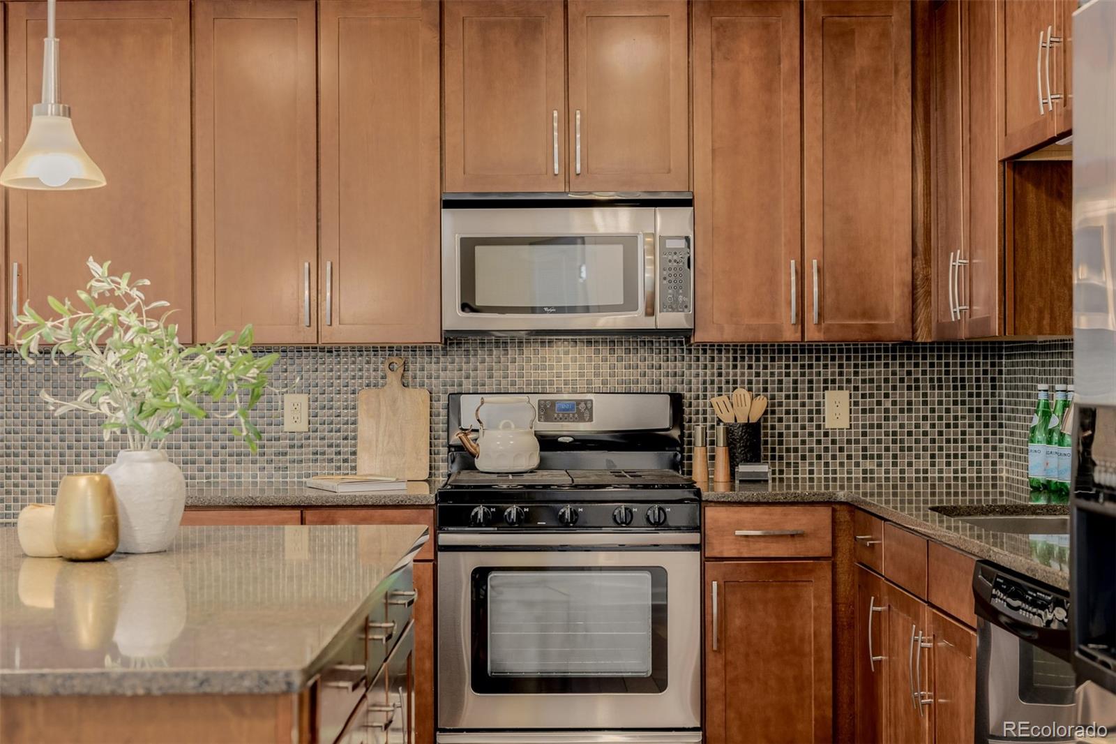 MLS Image #11 for 8165 e lowry boulevard 209,denver, Colorado