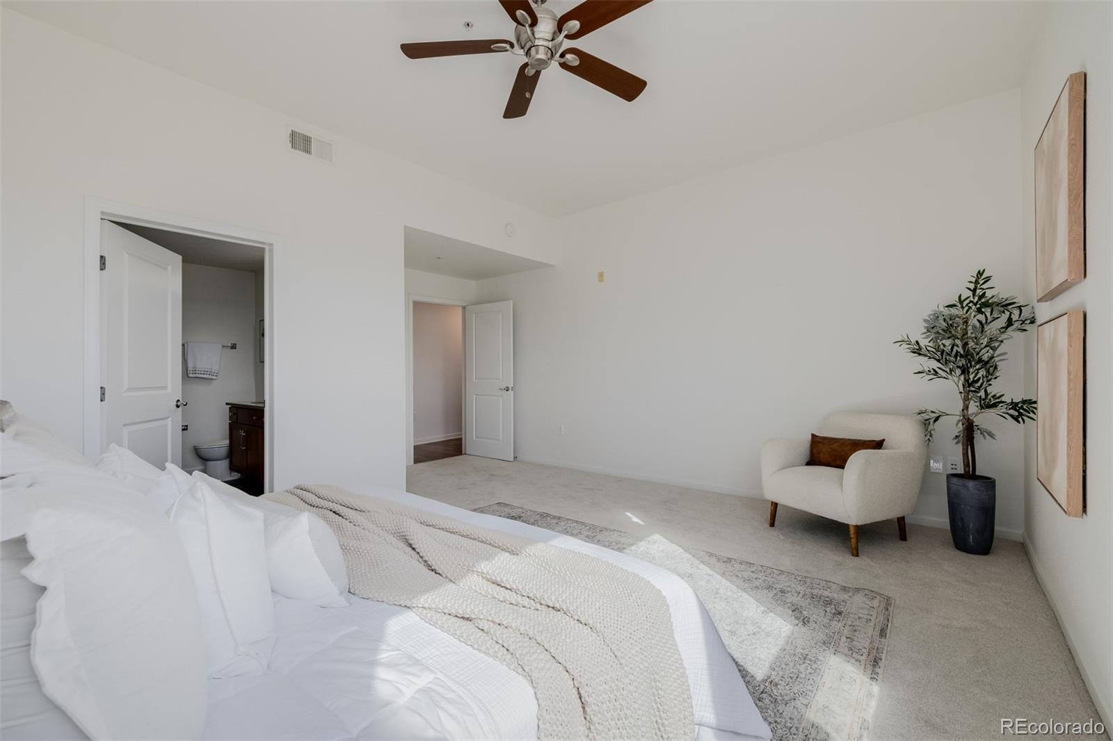 MLS Image #13 for 8165 e lowry boulevard 209,denver, Colorado