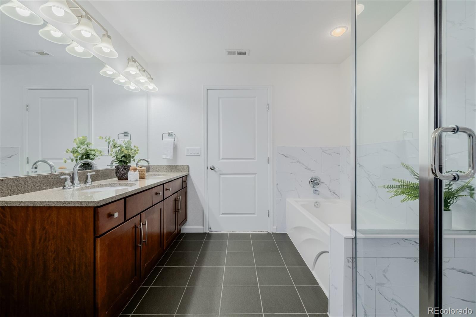 MLS Image #18 for 8165 e lowry boulevard 209,denver, Colorado