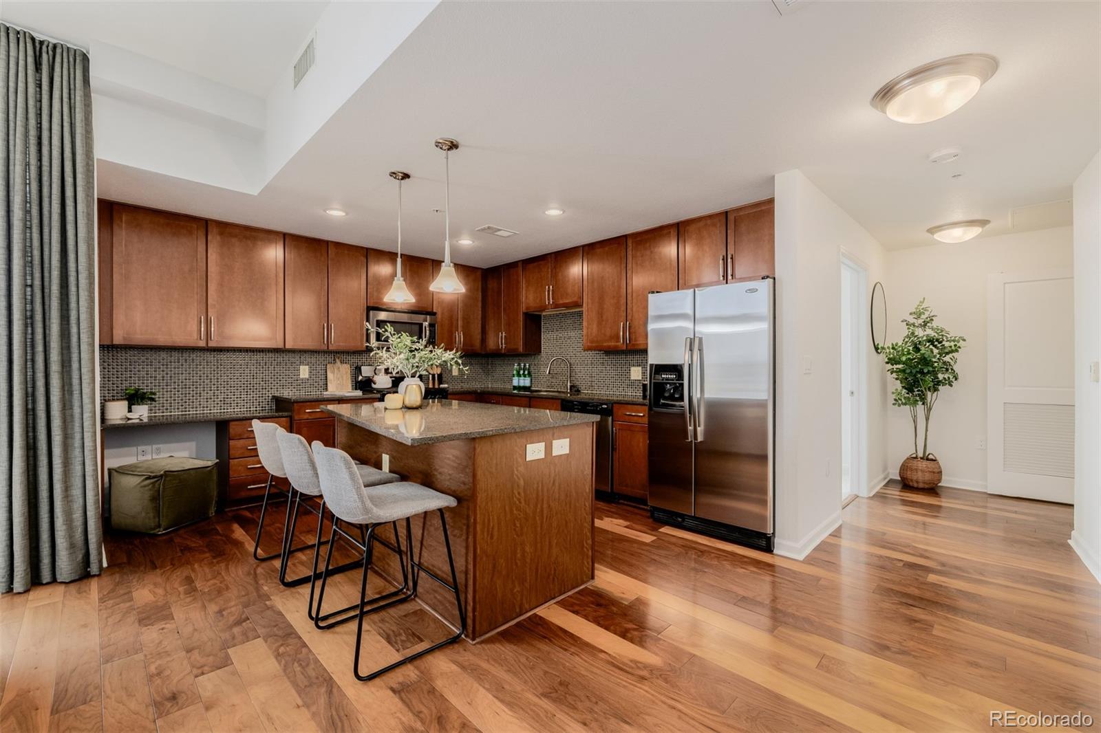 MLS Image #6 for 8165 e lowry boulevard 209,denver, Colorado