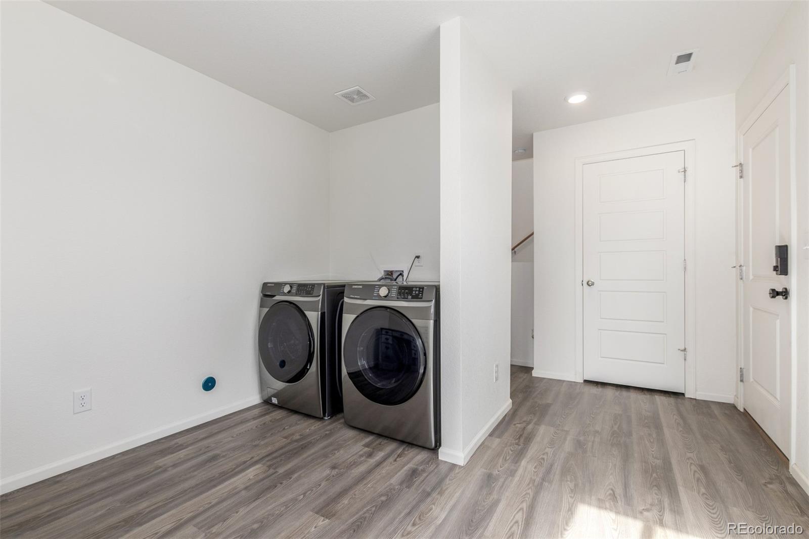 MLS Image #24 for 18667 e 54th place,denver, Colorado