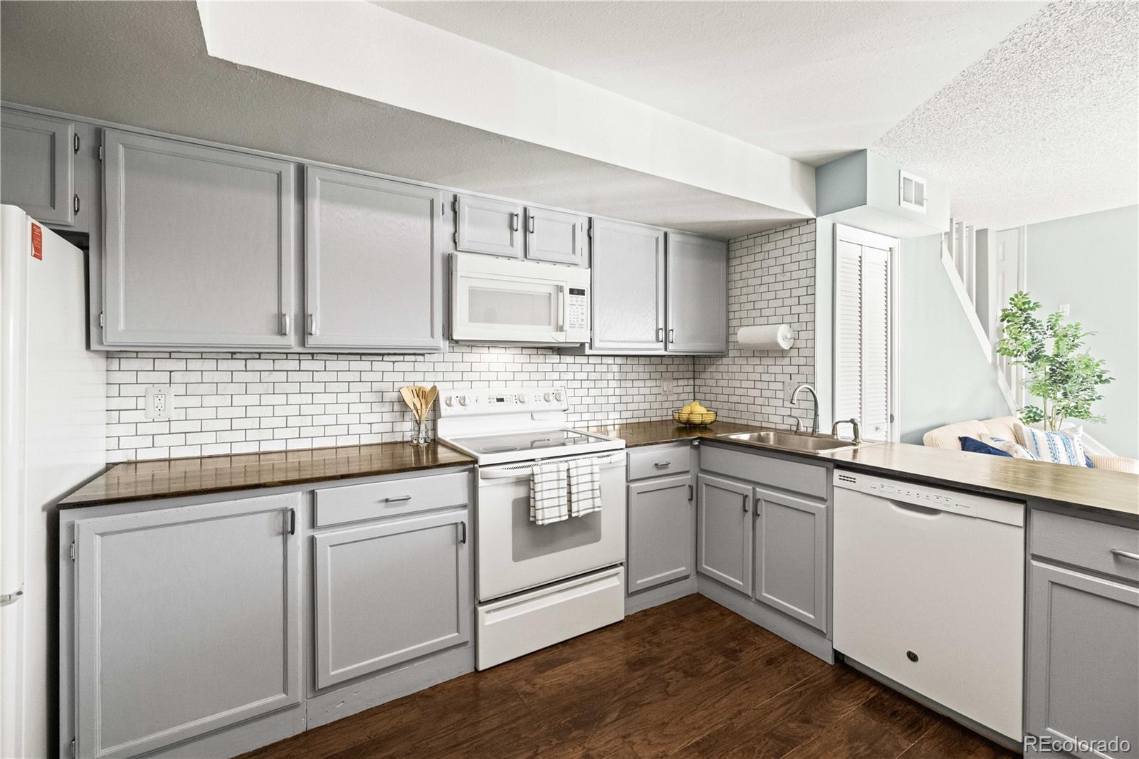 MLS Image #12 for 920 s dawson way 14,aurora, Colorado