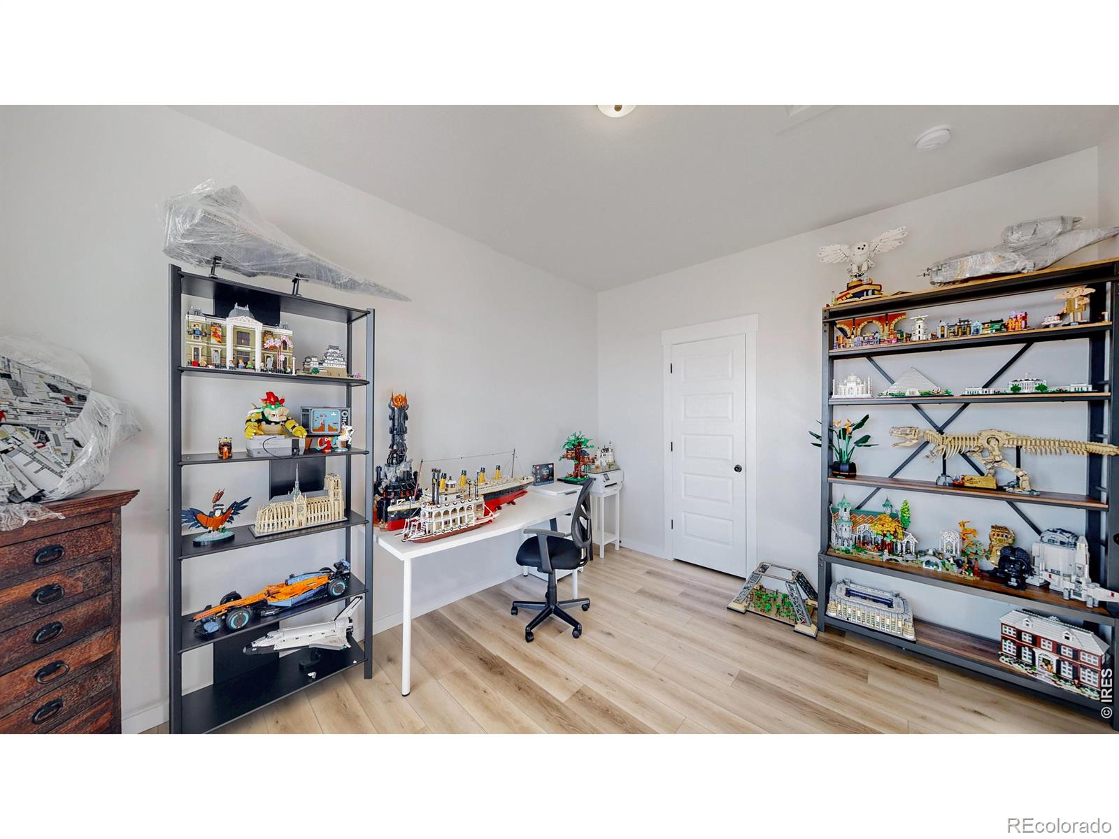 MLS Image #12 for 2088  falling leaf drive,windsor, Colorado