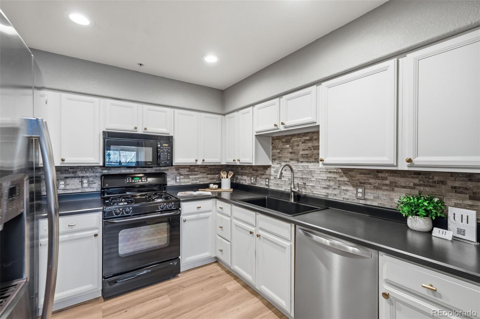 MLS Image #4 for 14300  waterside lane e3,broomfield, Colorado