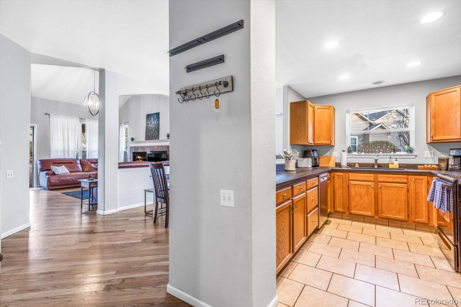 MLS Image #13 for 10183  grove loop e,westminster, Colorado