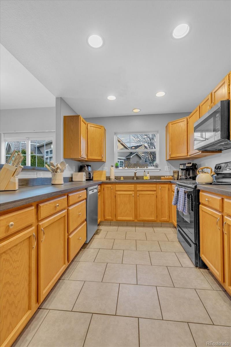 MLS Image #14 for 10183  grove loop e,westminster, Colorado