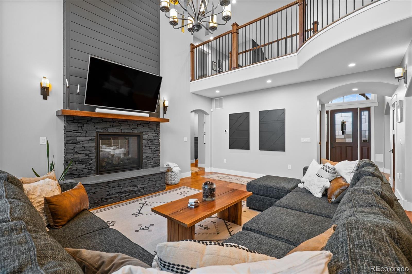 MLS Image #15 for 946 s fulton street,denver, Colorado