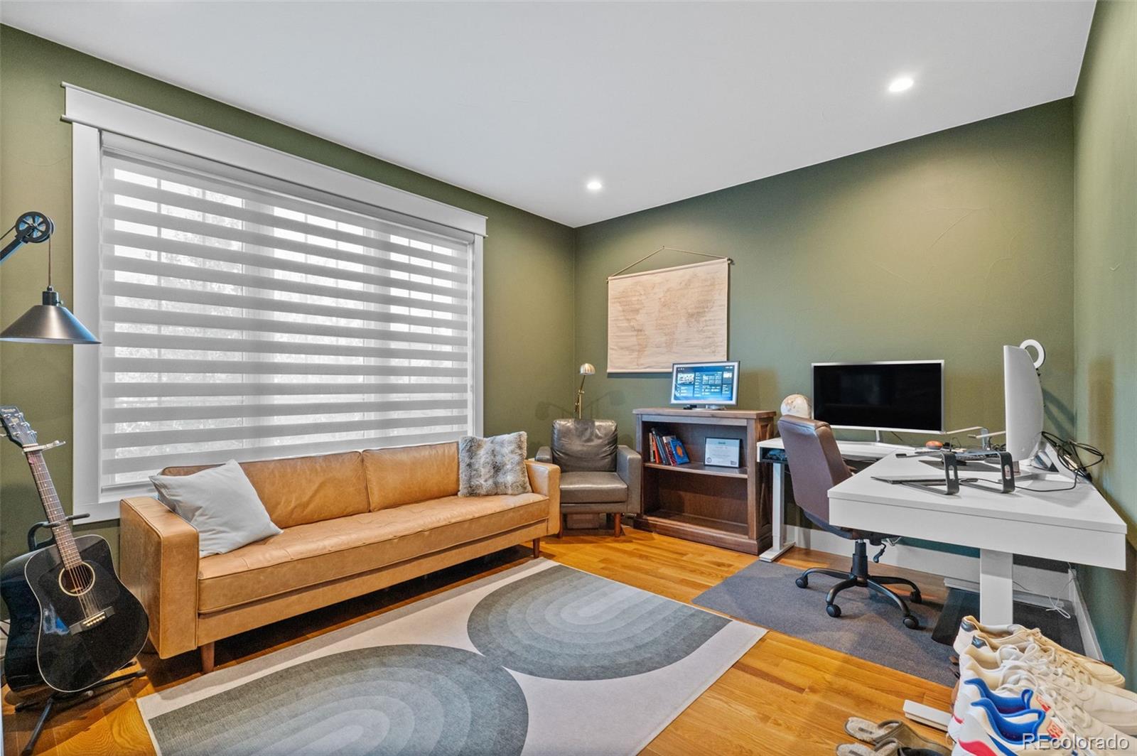 MLS Image #17 for 946 s fulton street,denver, Colorado