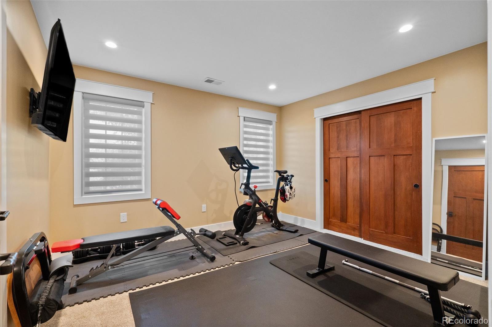 MLS Image #25 for 946 s fulton street,denver, Colorado