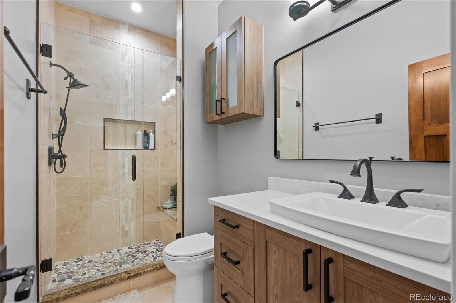 MLS Image #39 for 946 s fulton street,denver, Colorado