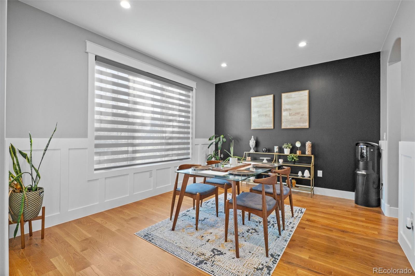MLS Image #6 for 946 s fulton street,denver, Colorado