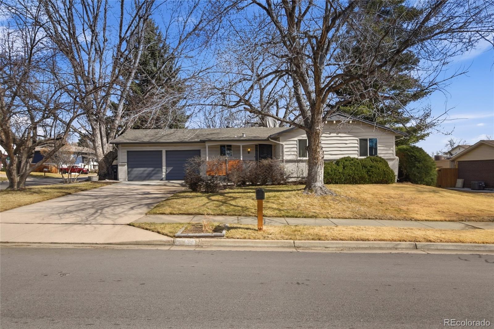 MLS Image #2 for 2720 s reed street,denver, Colorado