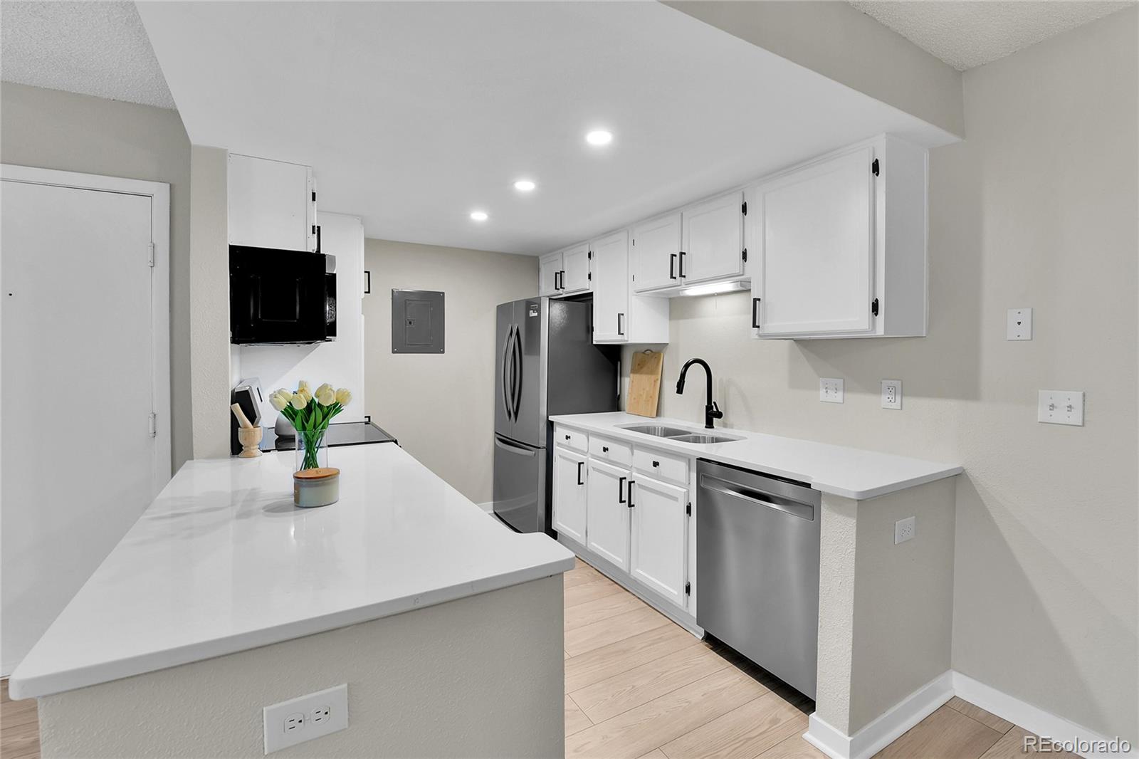 MLS Image #6 for 906 s walden street 104,aurora, Colorado