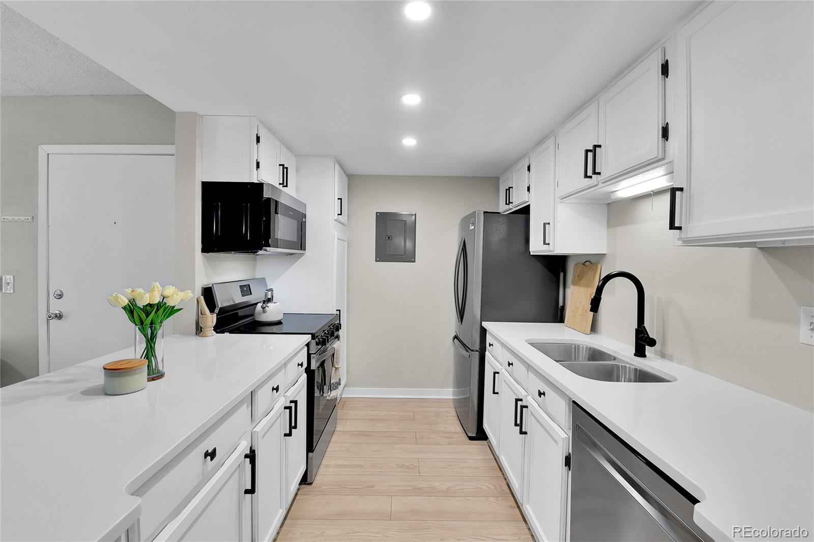 MLS Image #8 for 906 s walden street 104,aurora, Colorado