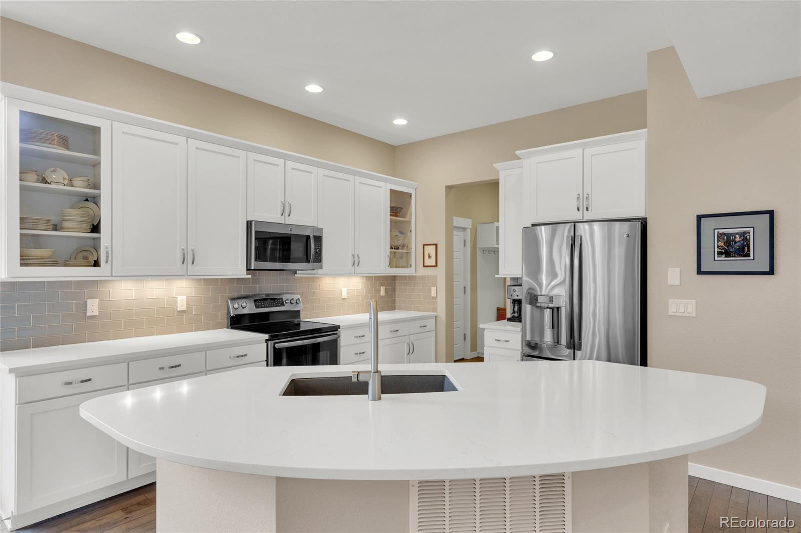 MLS Image #10 for 4987  akron street,denver, Colorado