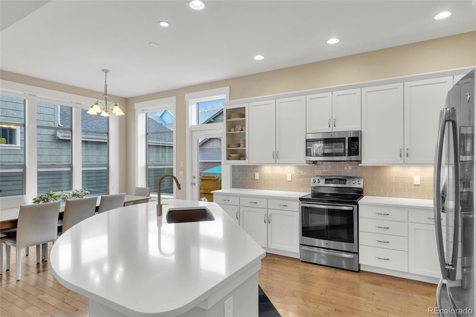 MLS Image #11 for 4987  akron street,denver, Colorado