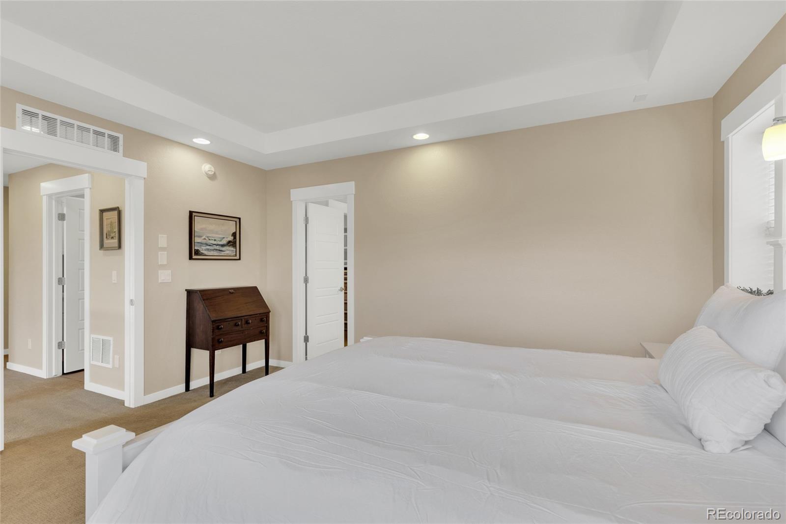 MLS Image #22 for 4987  akron street,denver, Colorado