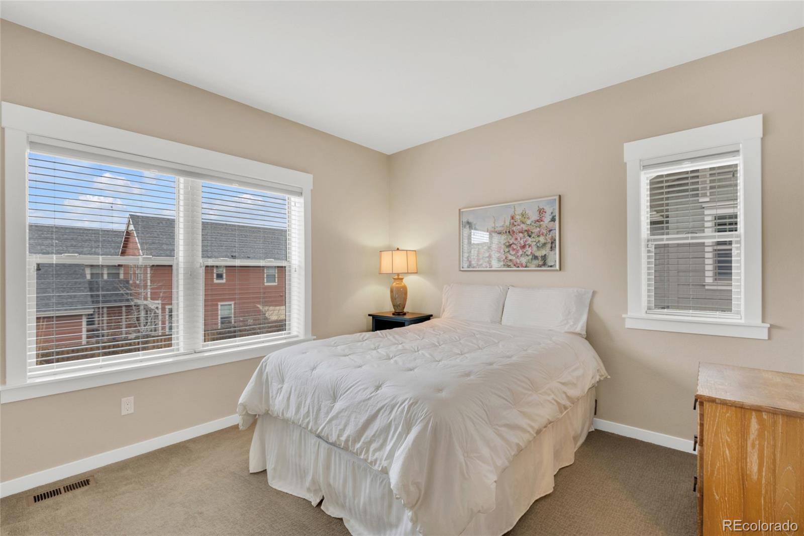 MLS Image #28 for 4987  akron street,denver, Colorado