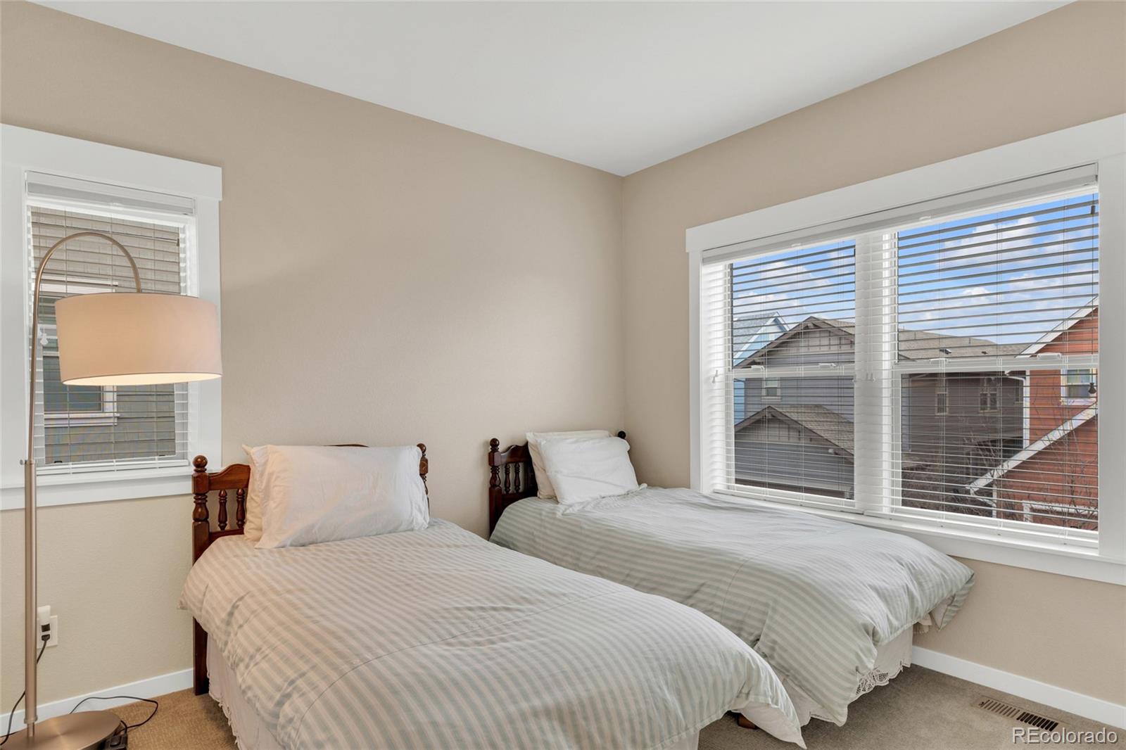 MLS Image #31 for 4987  akron street,denver, Colorado