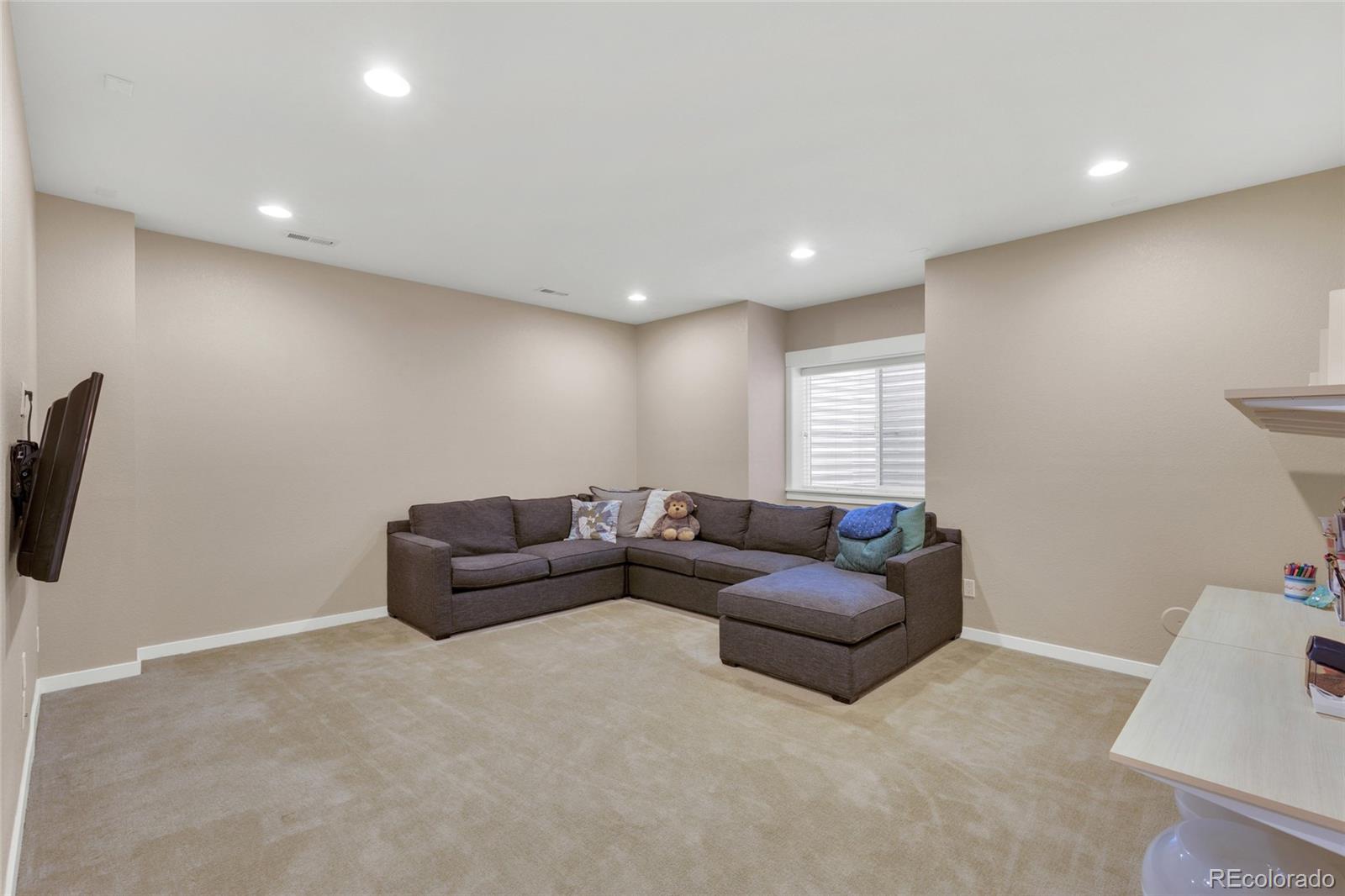 MLS Image #32 for 4987  akron street,denver, Colorado