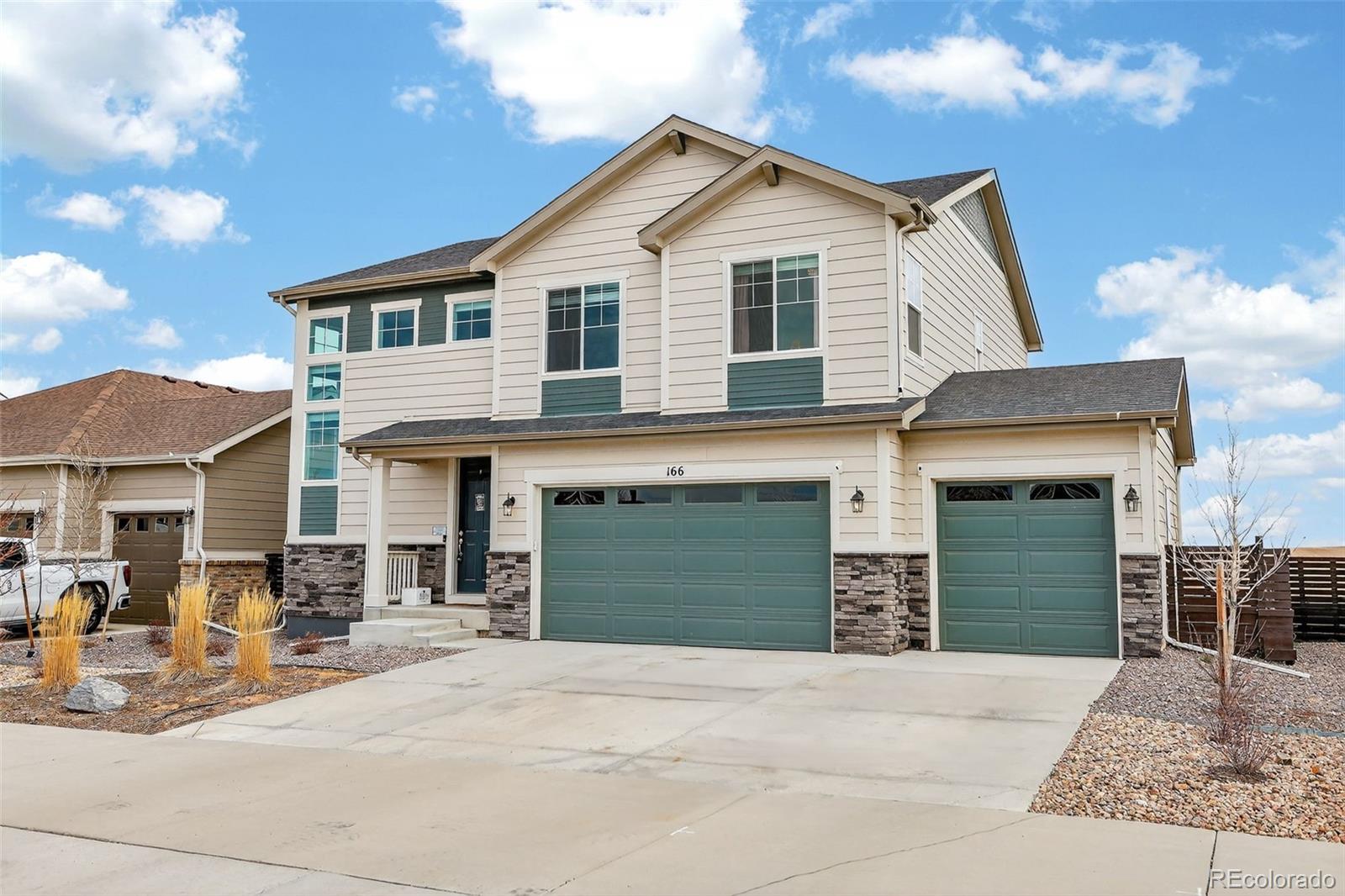 MLS Image #4 for 166 s waterloo street,aurora, Colorado