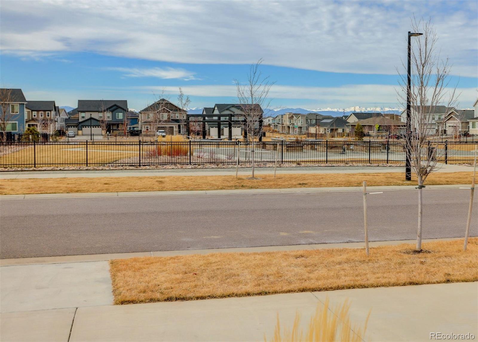 MLS Image #7 for 166 s waterloo street,aurora, Colorado