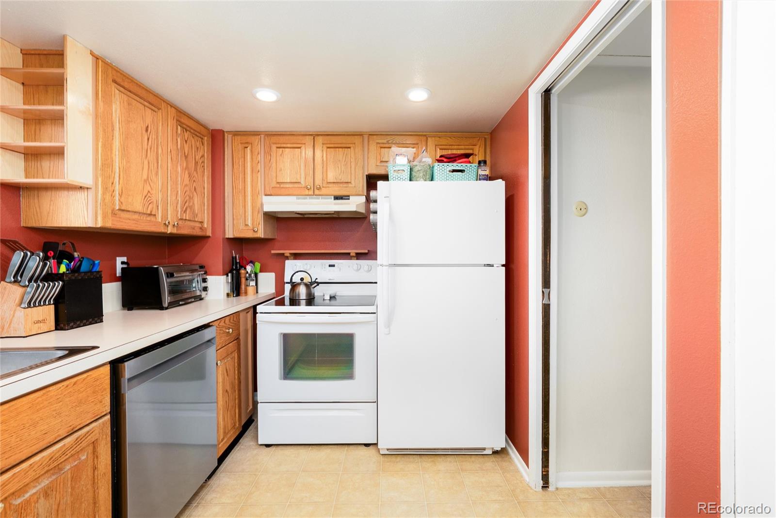MLS Image #14 for 1233 s troy street,aurora, Colorado
