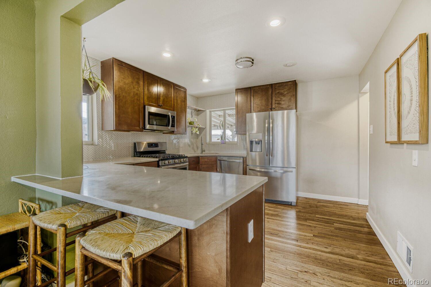 MLS Image #2 for 3575  ivanhoe street,denver, Colorado